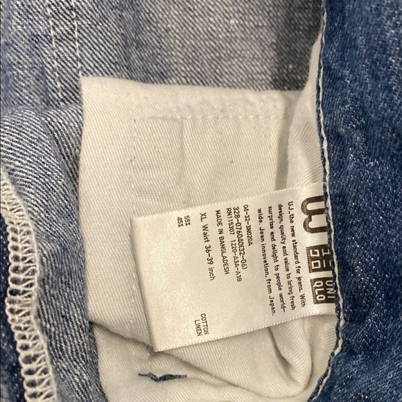 Uniqlo Women's Distressed Linen Blue Jean Shorts - Picture 3 of 10